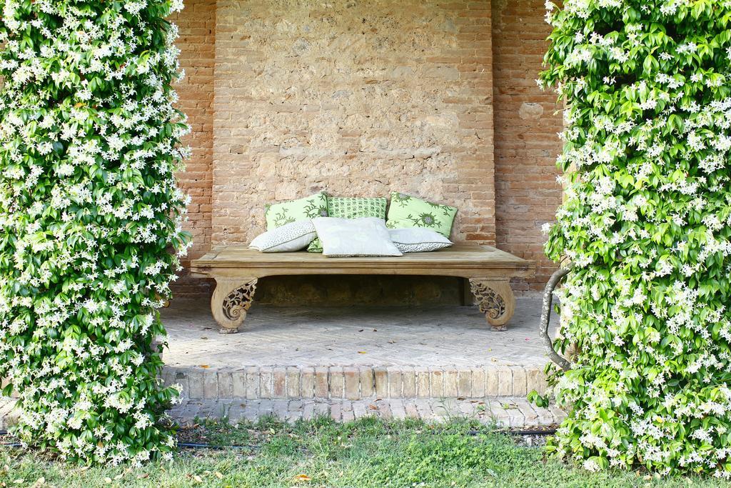Castello Di San Fabiano Guest House Monteroni dʼArbia Eksteriør bilde